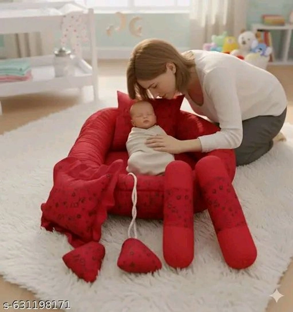 Baby Cotton Bed Cum Carry Bed – Portable Newborn Baby Nest (0–6 Months)
- Free, Baby Cary Bed, Guardsman Red