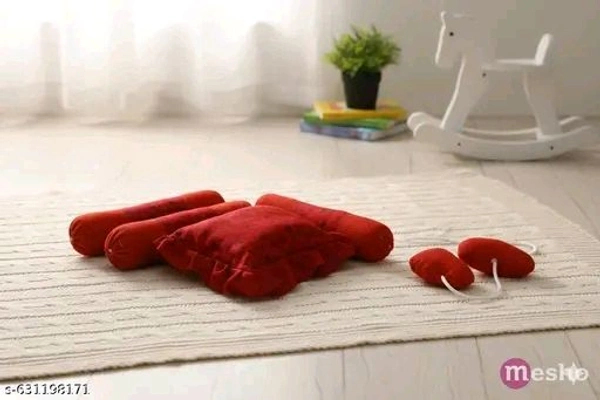 Baby Cotton Bed Cum Carry Bed – Portable Newborn Baby Nest (0–6 Months)
- Free, Baby Cary Bed, Guardsman Red