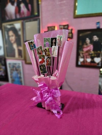 Bouquet with 10 Photos