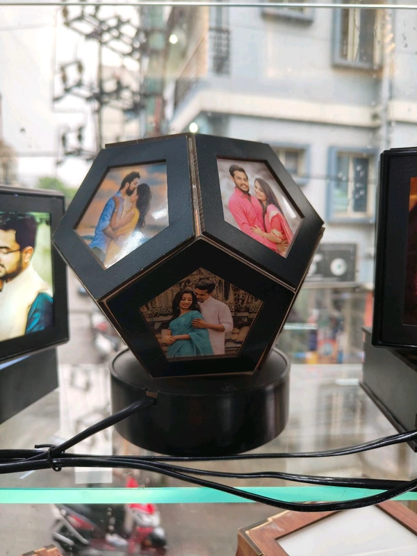 Pentagon Rotating Lamp Black Color - Regular Price