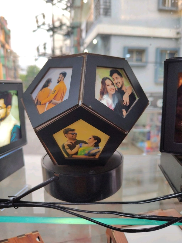 Pentagon Rotating Lamp Black Color - Regular Price