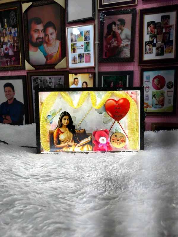 Girl with Golden Zari - Cutout Miniature LED BOX MAZ06 - A4 size - Member Price