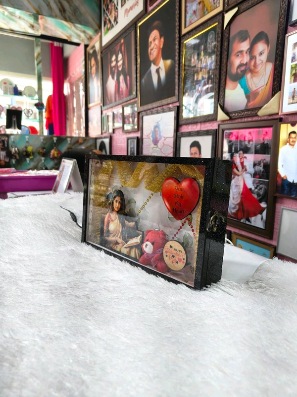 Girl with Golden Zari - Cutout Miniature LED BOX MAZ06 - A4 size - Member Price