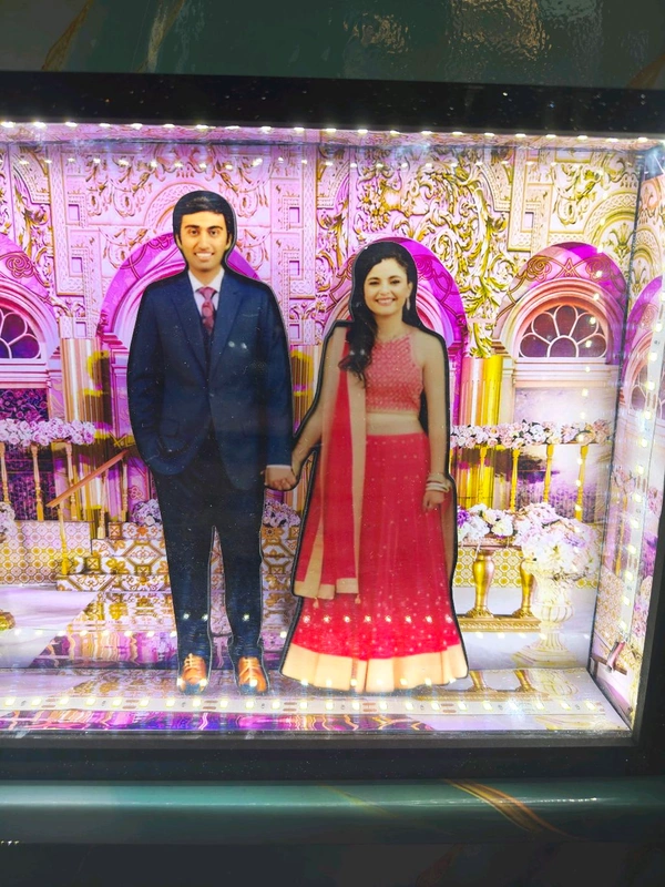 Couple with Palace Background Theme - Cutout Miniature LED BOX MAZ02 - A4 size - Member Price