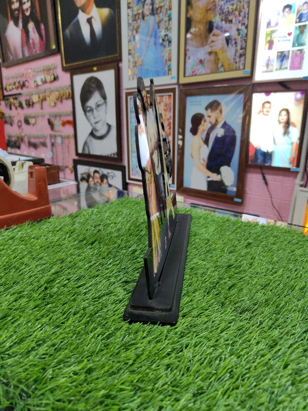 Eiffel Tower Love Couple - Customized Cutout Frame - Regular Price