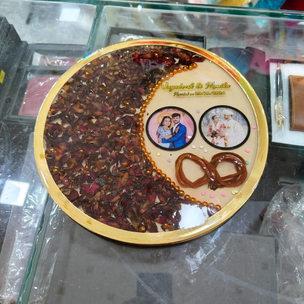 12" inch Wooden Base and Acrylic Round Resin Art Frame - Member Price