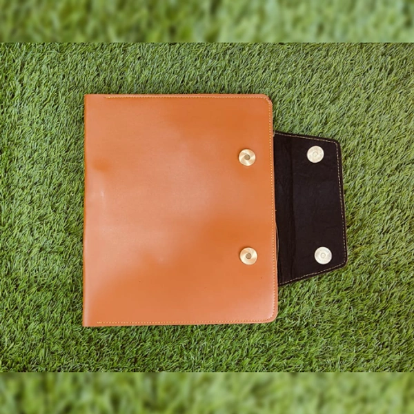 Organizer - Tan Brown - Member Price