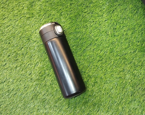 Engraved Smart Vaccum Insulated Flask - Black Colour