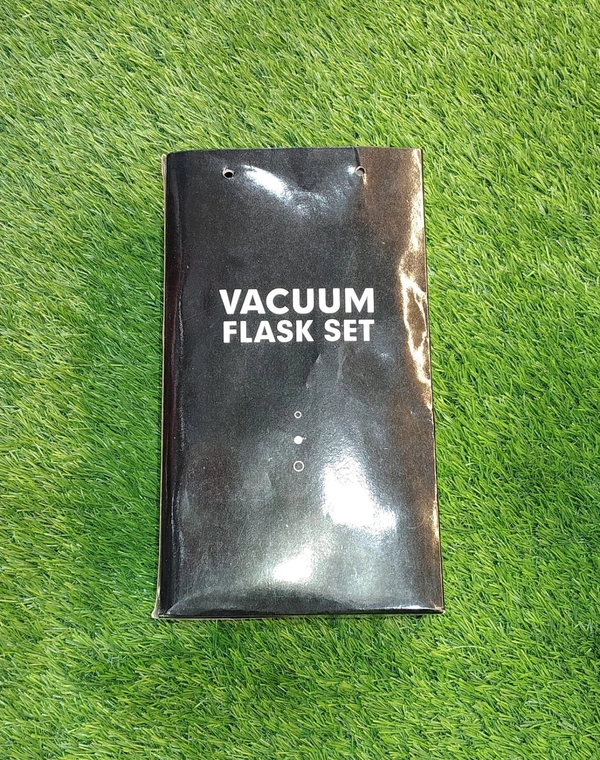 Engraved Vacuum Flask with 3 Cups Gifting set - Green Color