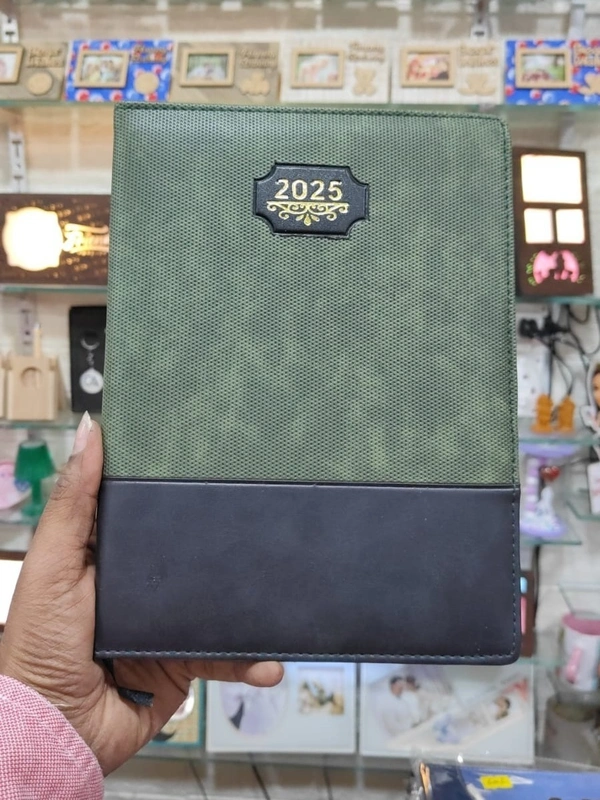 2025 Personalized Diary - MAZ01 - Member Price