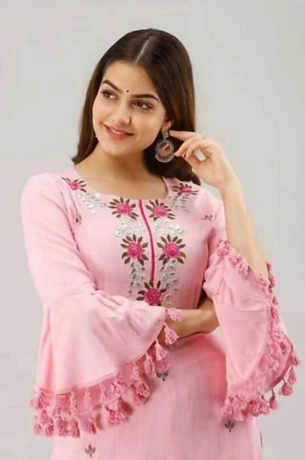 Women Rayon Straight Printed Long Kurti With Palazzos - M