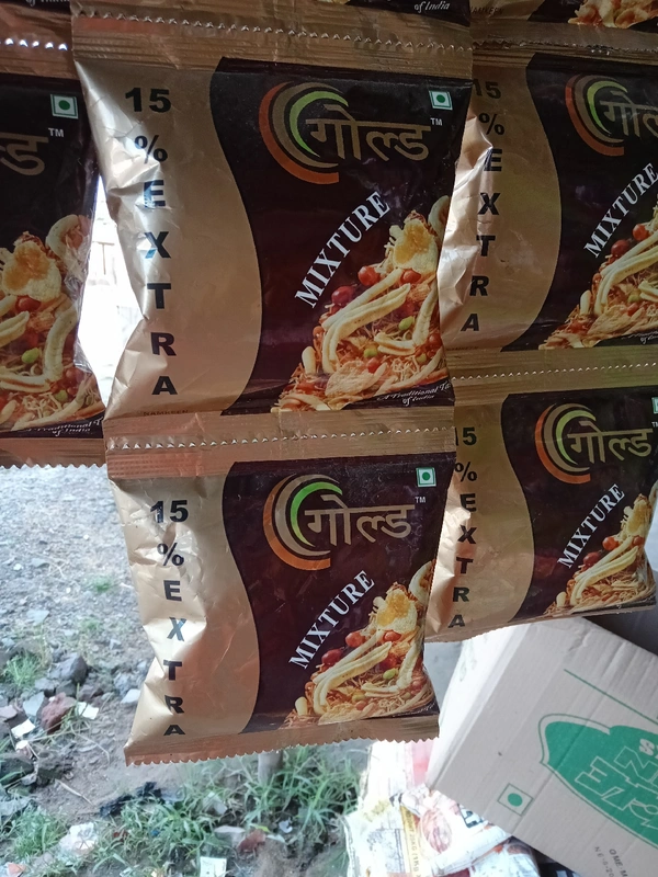 Gold Namkeen - 42g, special offer sirf 50 ke liye 4 August se lekar 9 August tak