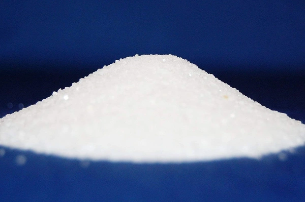 White Color Sugar Sand For Decor Aquarium, Garden Pot And Terrarium - White, 5 Kg