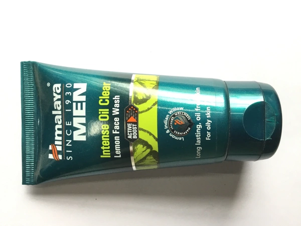Himalaya Men’s Intense Oil Clear Lemon Facewash