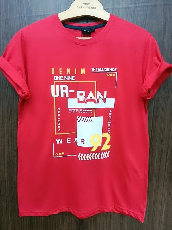 Men's Round Neck Tshirt - Medium, Red