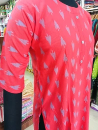 Kurti SK003 - Red, Large