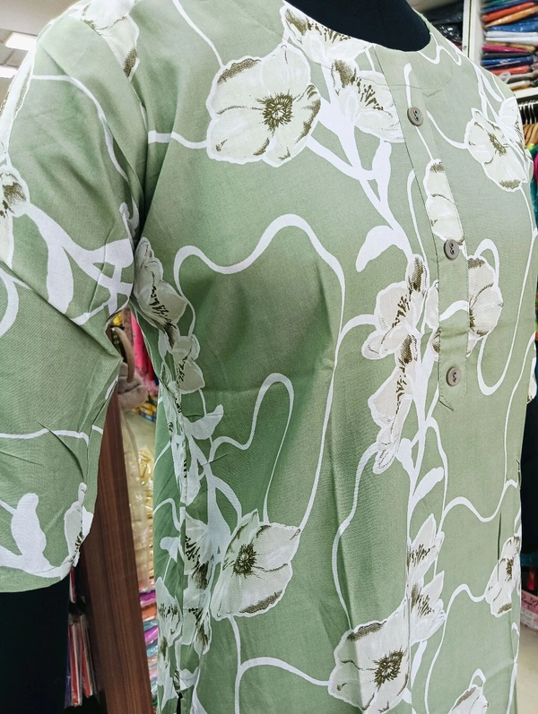 Kurti SK005 - Moss Green, XX-Large