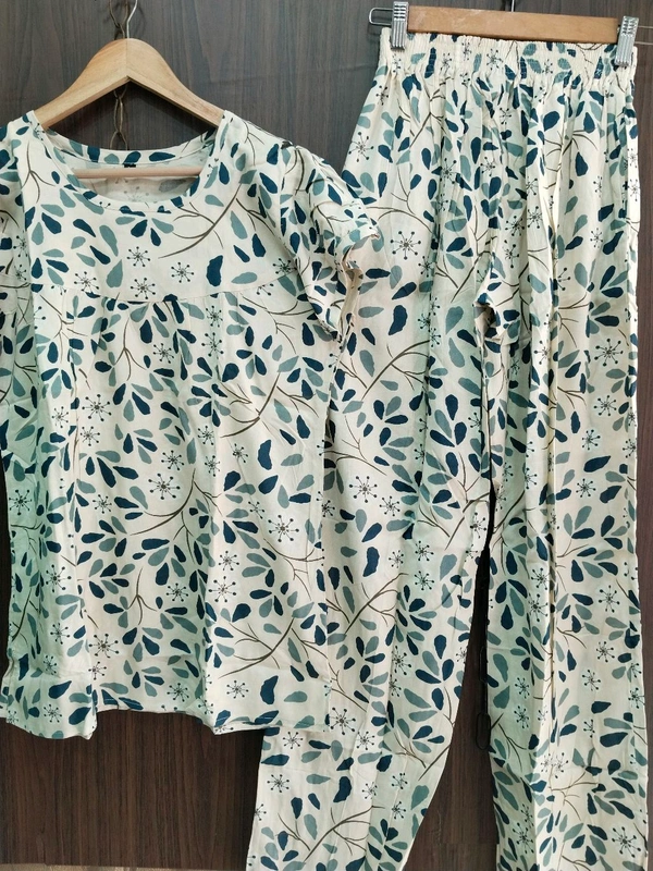 Womens Night Wear(Co-ord Set) - off white, Large