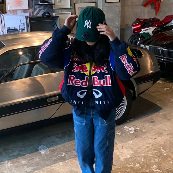 Red Bull Racing Vintage Jacket - Fully Embroidered - L