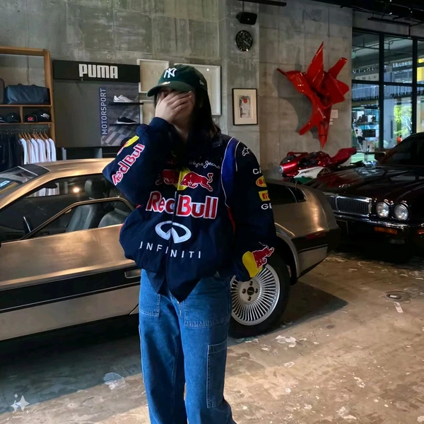 Red Bull Racing Vintage Jacket - Fully Embroidered - L