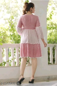 YSS Women Trendy Top - M