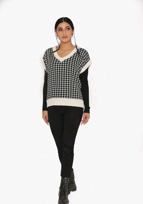 YSS Stylish Women Wool Sweater - Free Size, black and white