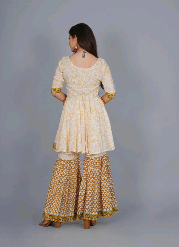 YSS Attractive Women Kurta Sets - XS