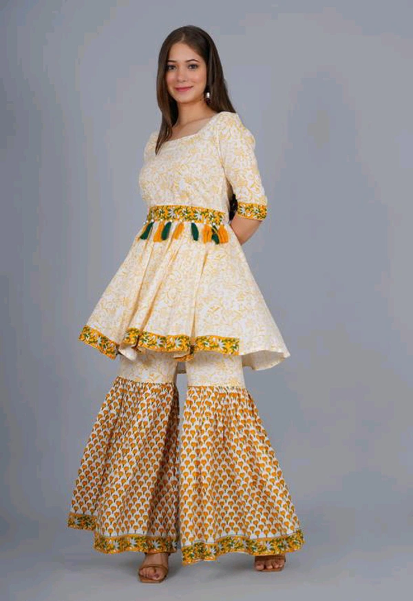 YSS Attractive Women Kurta Sets - XL