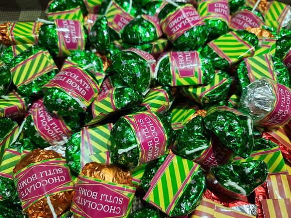 Cracker Chocolates - Plain