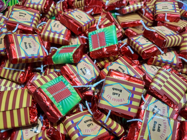 Cracker Chocolates - Plain