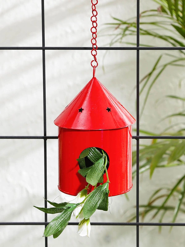 Round Hut Bird House Red